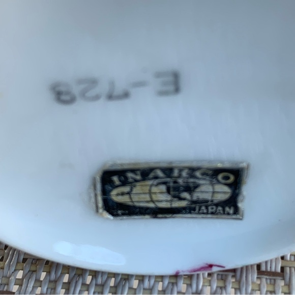 Demitasse Cup Made in Japan by Inarco Trimmed in gold and Pink/Purple Flowers - Picture 6 of 6